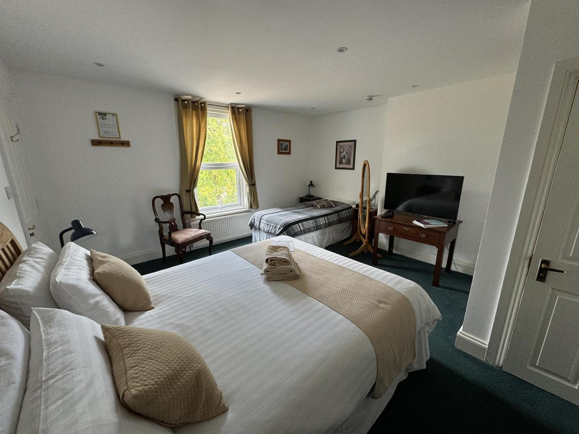 Hookwood Lodge London Gatwick ホーリー 部屋 写真