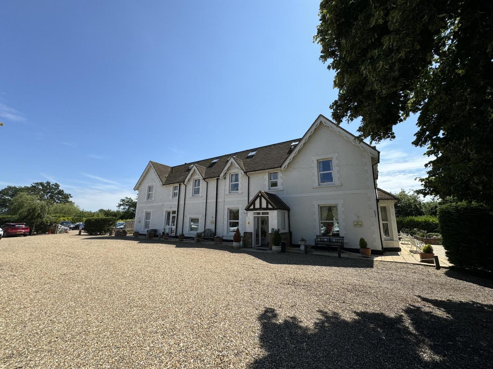 Hookwood Lodge London Gatwick ホーリー エクステリア 写真